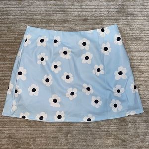 Boutique Flower Skirt Size Small